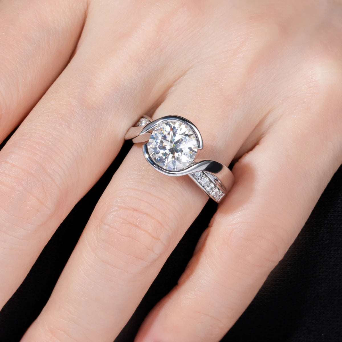 Bague de Fiançailles Moissanite D Color VVS1 - Akira