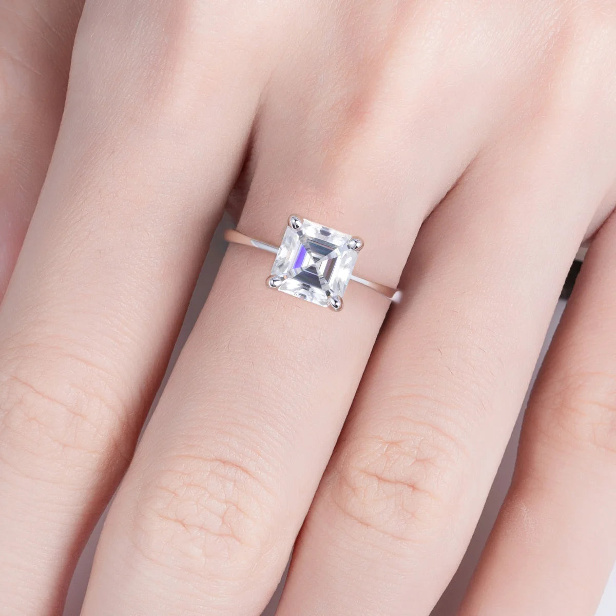 Bague de Fiançailles Moissanite D Color VVS1 - Artémis